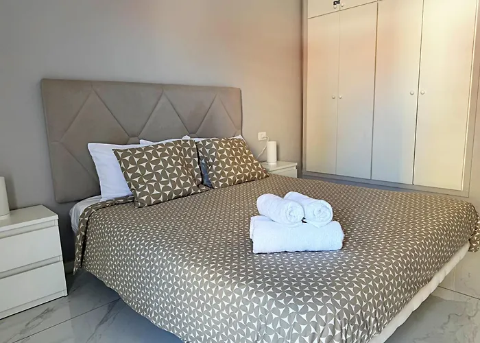 Duplex Playa De Americas - 600mt From The *